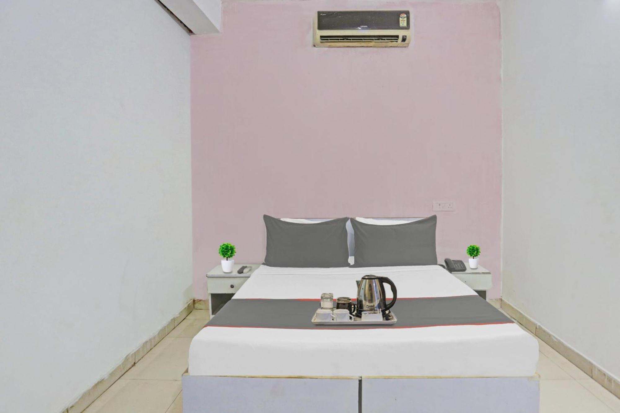 Hotel O Imperial Residency Near Dashrath Puri Metro Station New Delhi Eksteriør billede