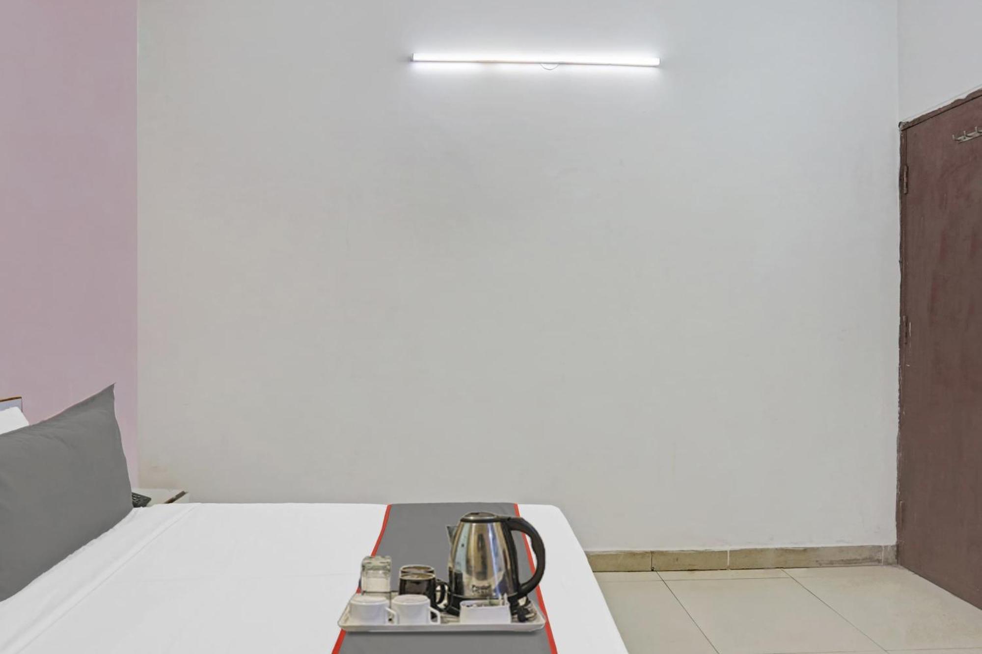 Hotel O Imperial Residency Near Dashrath Puri Metro Station New Delhi Eksteriør billede