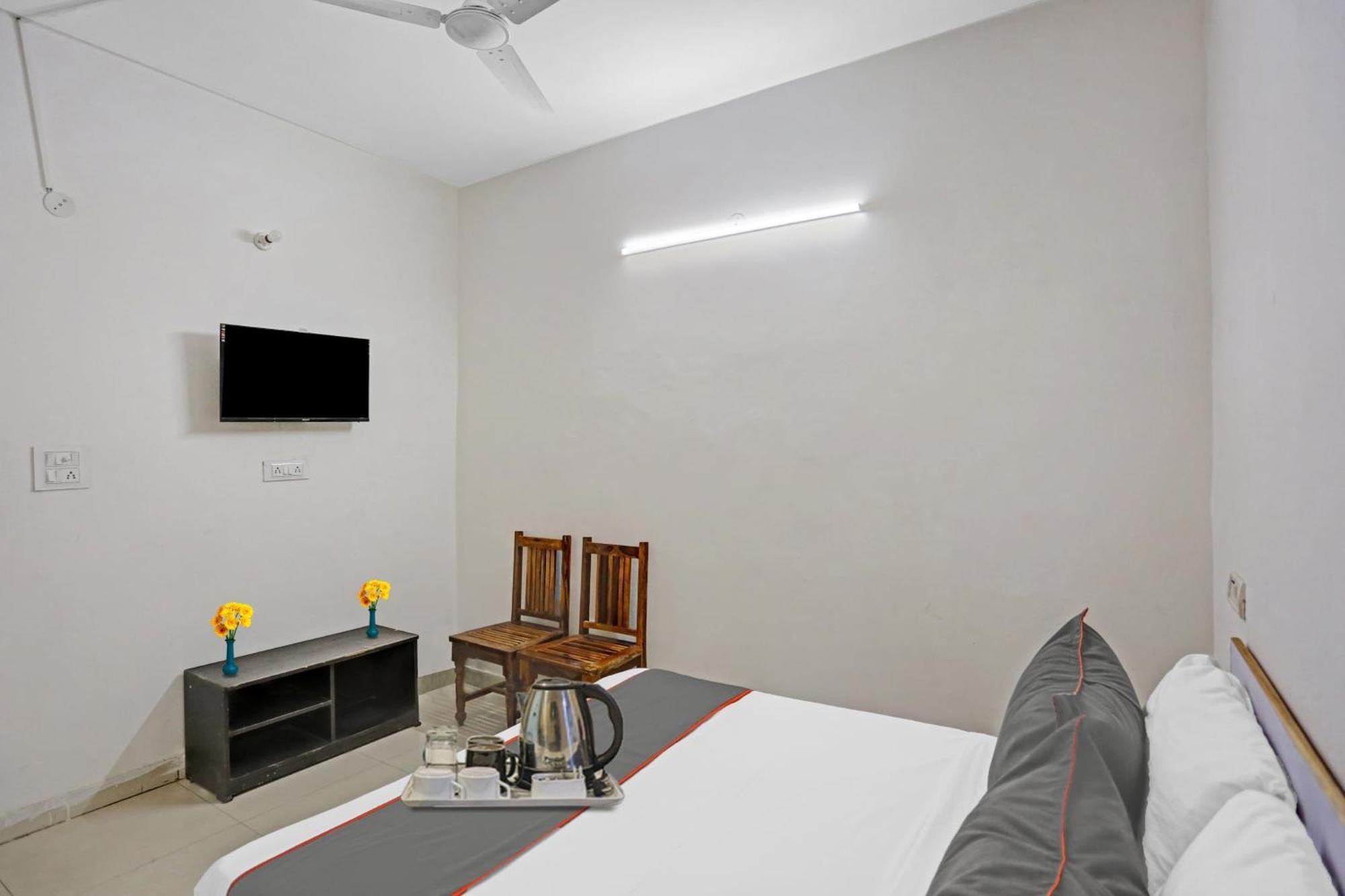 Hotel O Imperial Residency Near Dashrath Puri Metro Station New Delhi Eksteriør billede