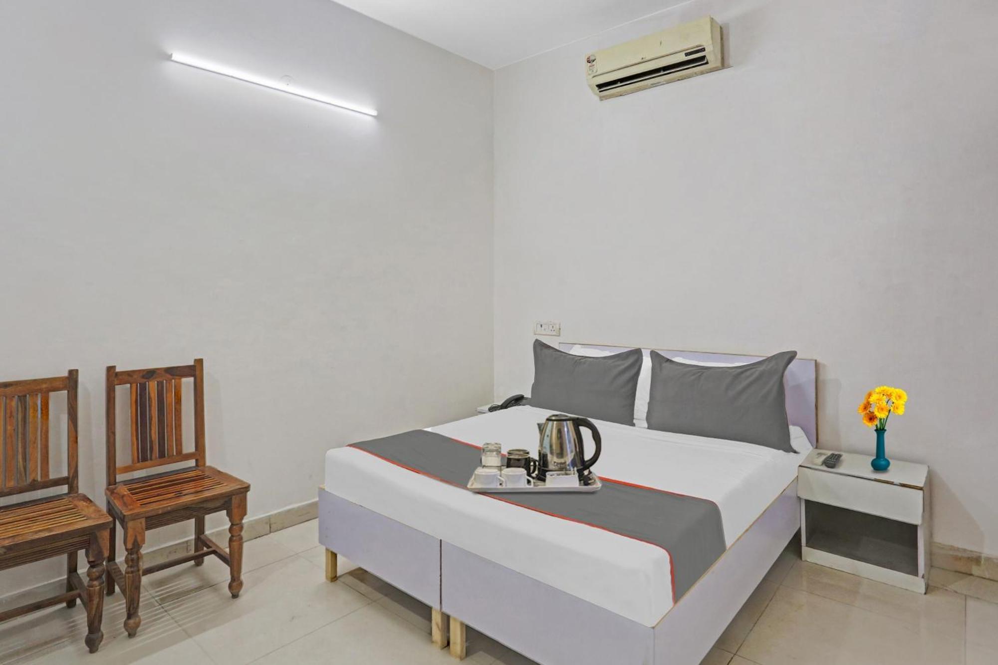 Hotel O Imperial Residency Near Dashrath Puri Metro Station New Delhi Eksteriør billede